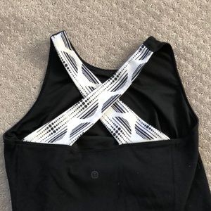 Lululemon black tank top crisscross straps 6